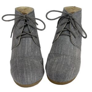 Soda Lace Up Rounded Close toe Oxford Women’s 7.5 Gray Cork 3” Wedge Canvas Box.